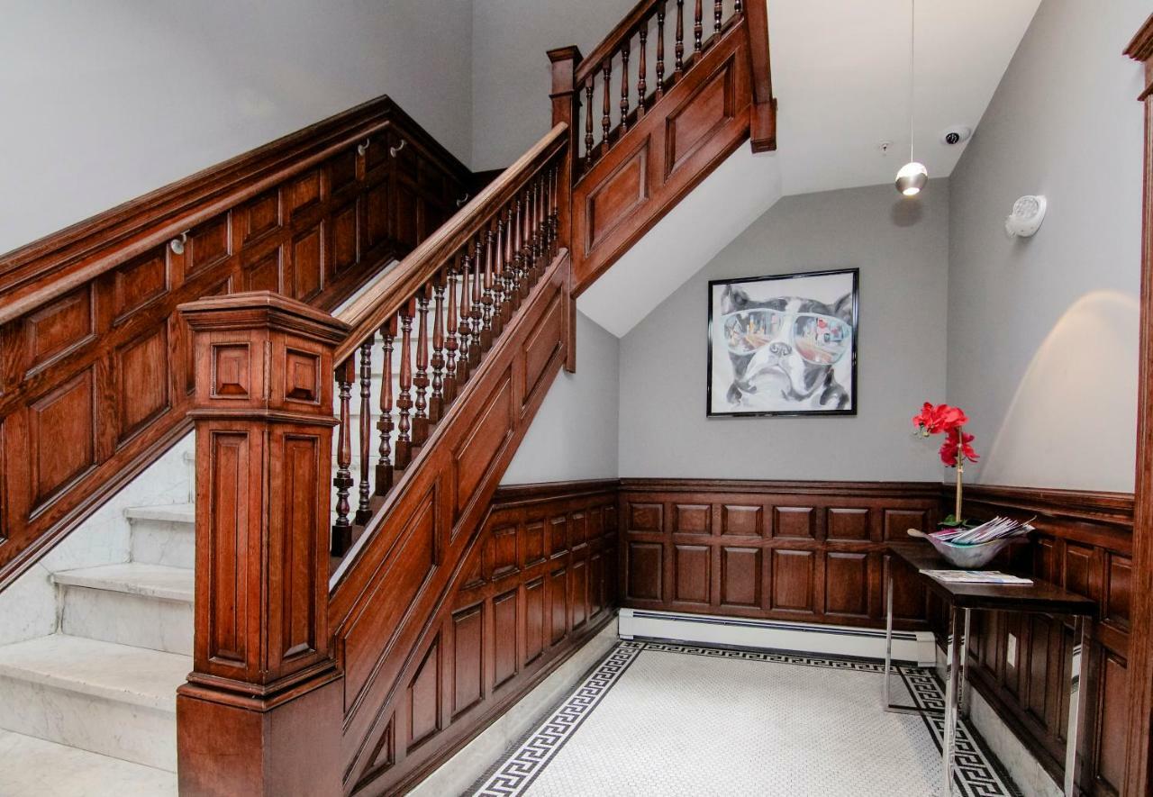 A Stylish Stay W/ A Queen Bed, Heated Floors.. #31 Brookline Eksteriør bilde