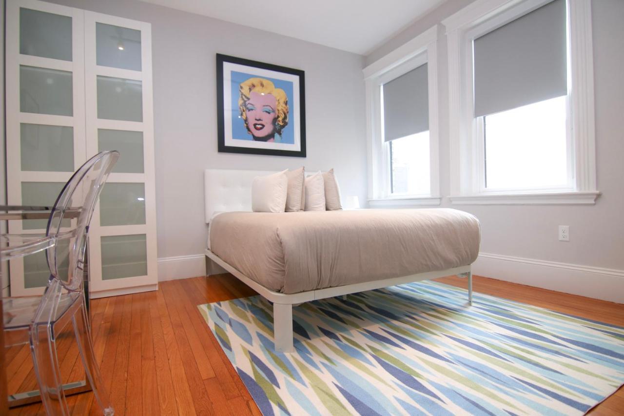 A Stylish Stay W/ A Queen Bed, Heated Floors.. #31 Brookline Eksteriør bilde