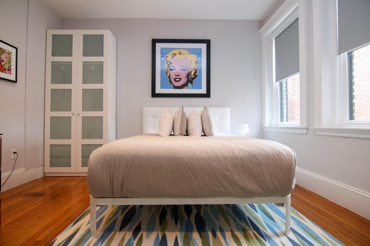 A Stylish Stay W/ A Queen Bed, Heated Floors.. #31 Brookline Eksteriør bilde